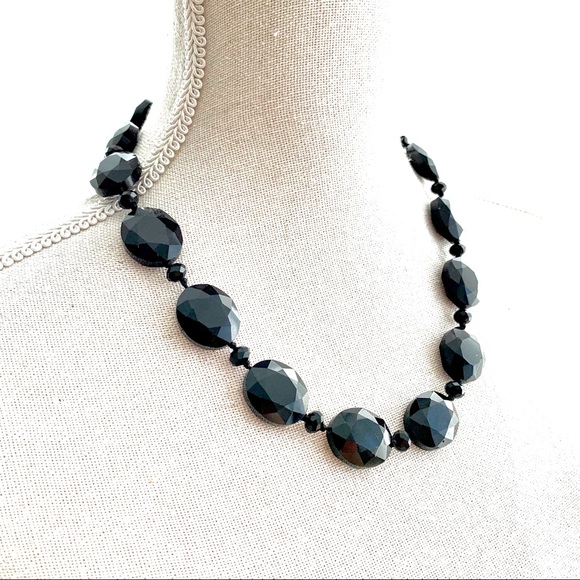 Vintage Necklace Round Faceted Black Glass Bead Stone Adjustable Dark Academia - Picture 3 of 4